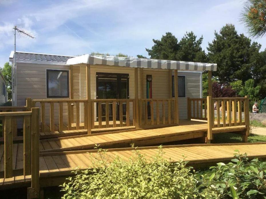 Camping Le Dolmen, Carnac, Morbihan Bilik gambar
